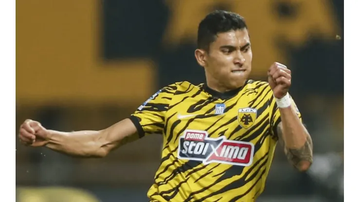 El AEK de Orbelín Pineda se mide ante Olympiakos.