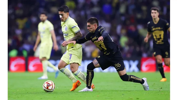 Alfonso Monroy en el partido en el estadio Azteca.