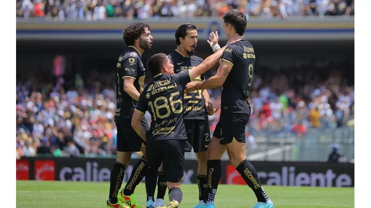 Juan Dinenno tras su gol ante Toluca.