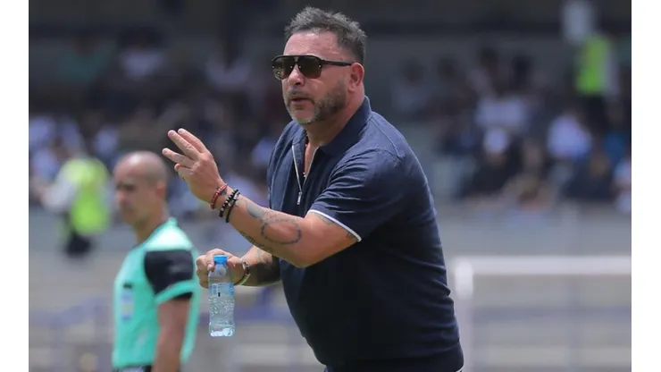 Antonio Mohamed habló de la visita de Armando Archundia a América.