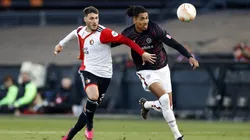 ROTTERDAM - (l-r) Santiago Gimenez of Feyenoord, Chris Smalling of AS Roma during the UEFA Europa League quarterfinal ma