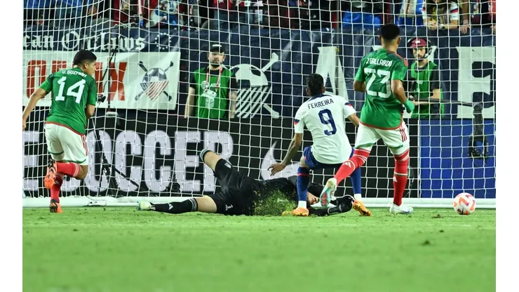 ¿Error de Acevedo en el empate de Estados Unidos?