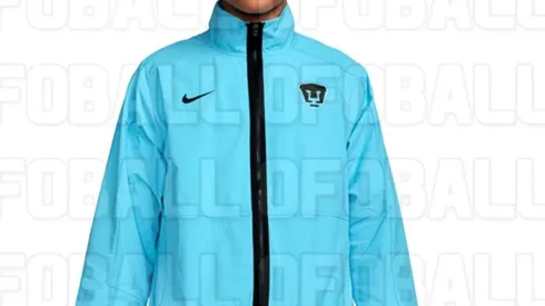 Una de las chamarras que tendrá Pumas en el 2024.