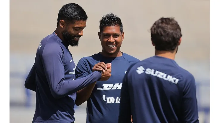 Diogo de Oliveira y Jonathan Sánchez durante un entrenamiento.