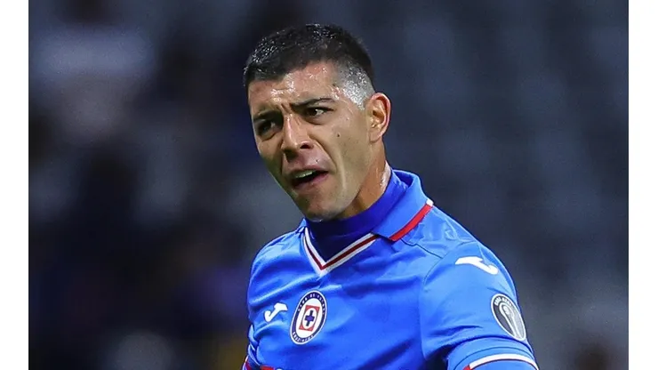 ¿Puede irse Erik Lira de Cruz Azul?