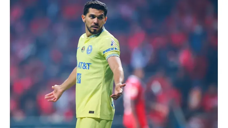 Henry Martín podría perderse el Clásico Joven