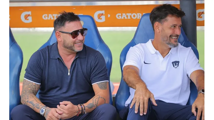 Antonio Mohamed en CU.