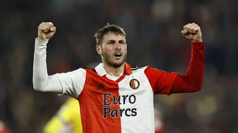 Santiago Giménez fue la figura en la goleada del Feyenoord