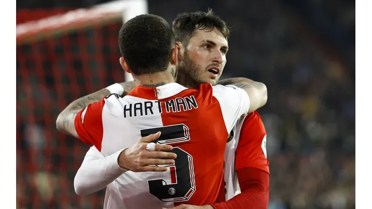 Santiago Giménez hizo el 3-0 del Feyenoord