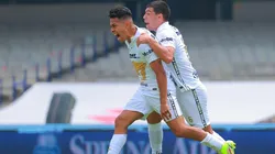 Sebastián Saucedo en el festejo de su gol ante el San Luis.