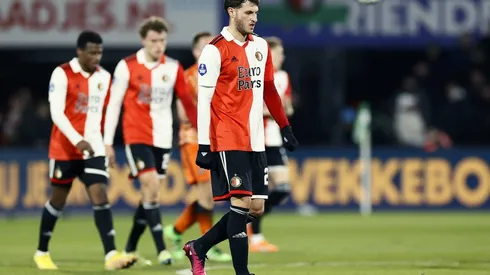 Santiago Giménez sería pretendido en la Premier League