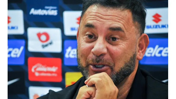 Antonio Mohamed debutará como DT de Pumas.