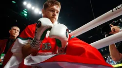 Excampeón del mundo mexicano confronta duramente a Canelo Álvarez