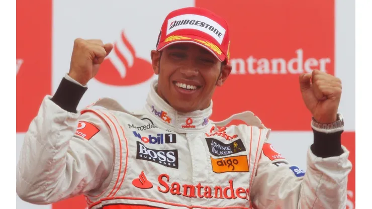 Hamilton celebra en 2008.