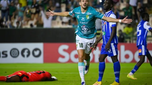 Lucas di Yorio se encargó de hacer el cuarto gol del León.