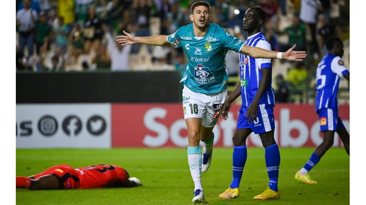 Lucas di Yorio se encargó de hacer el cuarto gol del León.
