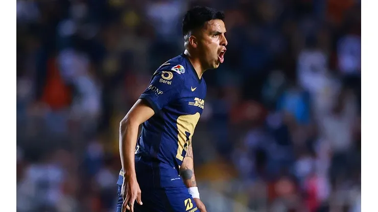 Leonel López en el festejo de su gol.