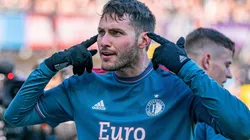 Santiago Giménez convirtió su noveno gol en la Eredivisie