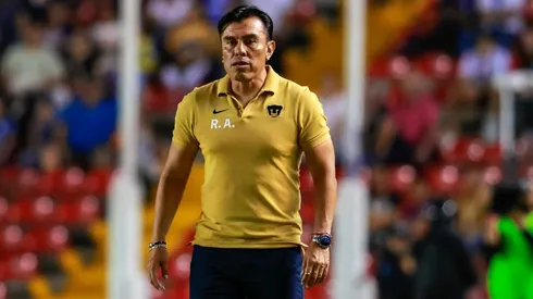 Raúl Alpízar en el partido ante Querétaro.