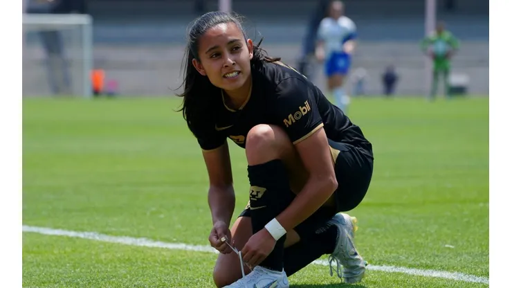 Bibiana Quintos durante el partido ante Rayadas.