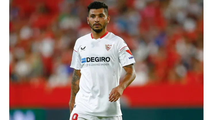 Tecatito Corona se resintió de su lesión