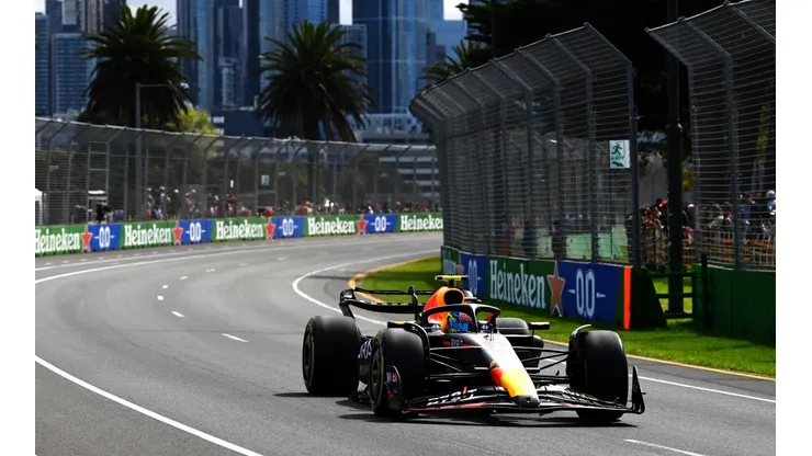 Sergio Pérez transitando el Gran Premio de Australia.