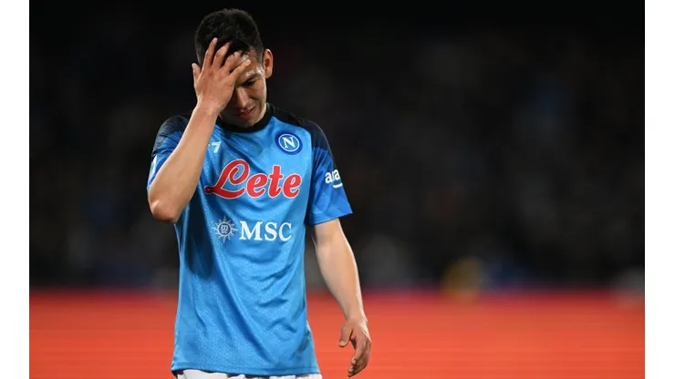 Lozano podría seguir un año más en el Napoli
