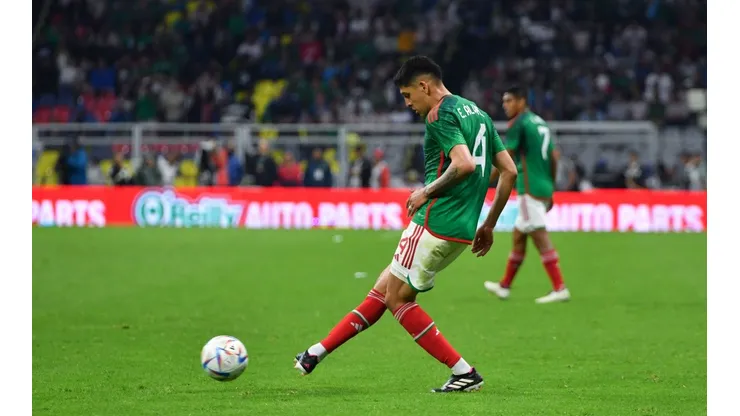 Crecen las chances de ver a Edson Álvarez en la Premier League.