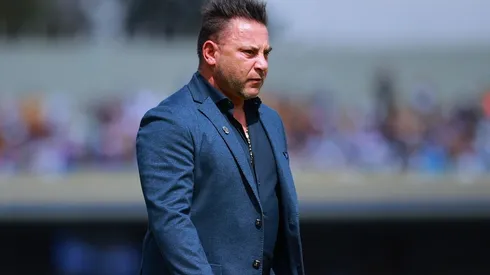 Antonio Mohamed en una visita al estadio Olímpico Universitario.