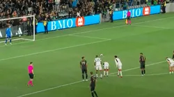 Carlos Vela no pudo marcar su segundo gol de la temporada