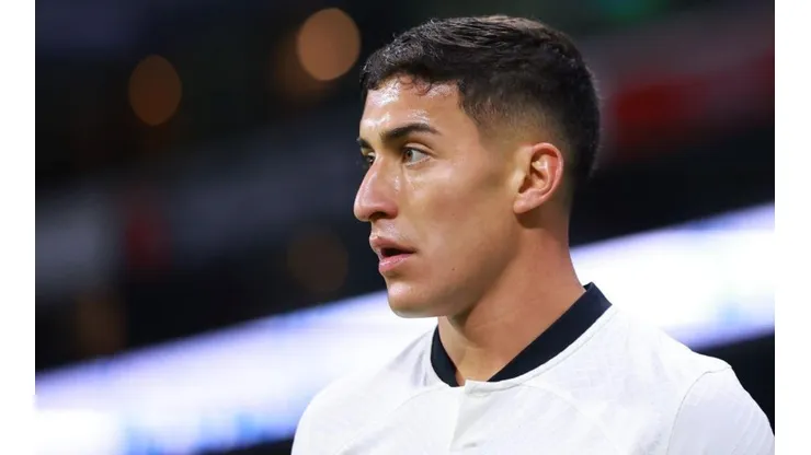 Alejandro Zendejas mete su primer gol con Estados Unidos.