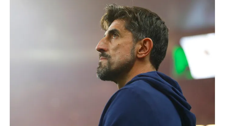 Veljko Paunovic el día de la derrota de las Chivas ante el América.