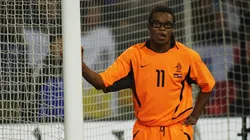 Edgar Davids of Holland standing by the post waiting for a corner