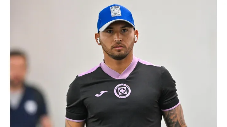 Juan Escobar ya superó los 100 partidos con Cruz Azul.