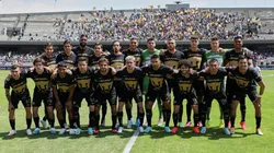 El plantel de Pumas previo al duelo ante Pachuca.