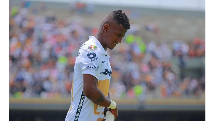 Washington Corozo en el estadio de CU.