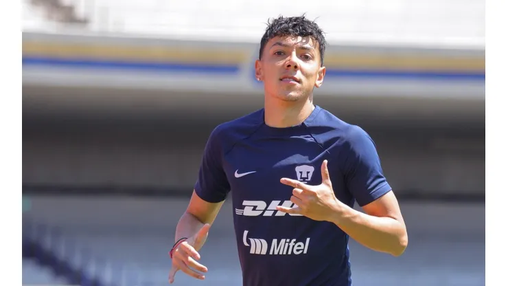 Jorge Ruvalcaba durante un entrenamiento en CU.