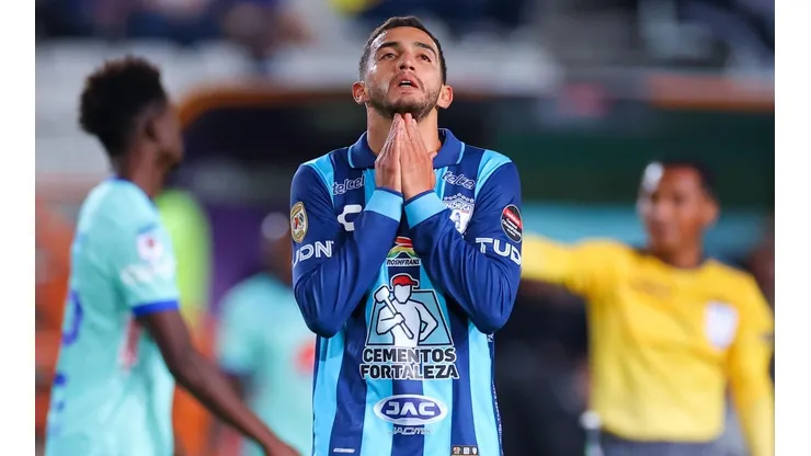 Lamento de Luis Chávez durante el partido contra Motagua en la Concachampions.