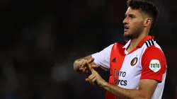 Santiago Giménez habló del duelo por Europa League