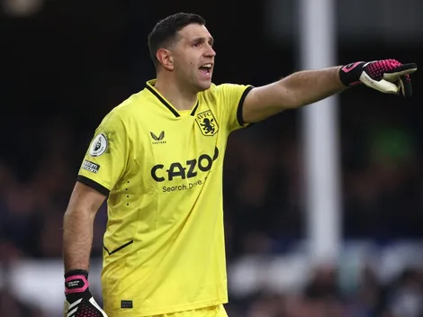 Revelan en la Premier League la verdadera personalidad del Dibu Martínez