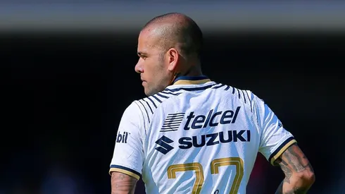 La madre de Dani Alves expresó su angustia por verlo en prisión