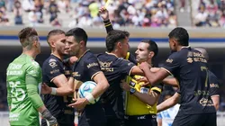 Amonestación de Cesar Arturo Ramos a Sebastián Sosa.