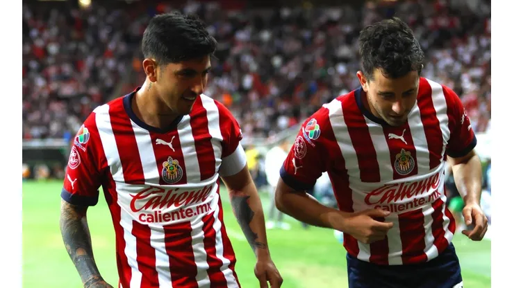 Víctor Guzmán y Alan Mozo en un festejo.
