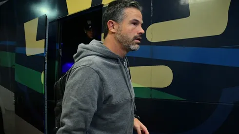 Rafael Puente en su llegada al estadio.