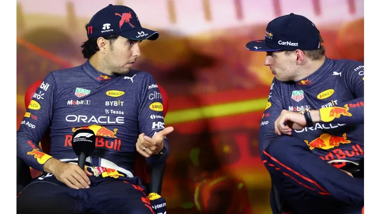¿Qué debe hacer Checo Pérez para seguir en Red Bull?