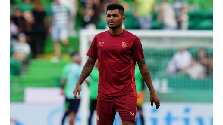 Tecatito Corona ya sabe cuándo volvería a jugar