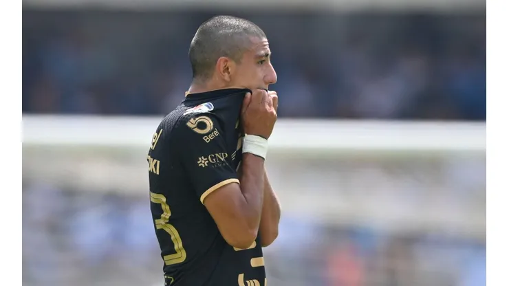 Héctor Ramírez tras su expulsión.