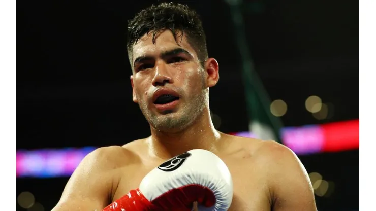 El Zurdo Ramírez recibió un duro tiro de una leyenda del boxeo mexicano.
