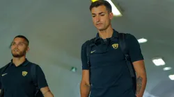 Juan Dinenno en su llegada al recinto.