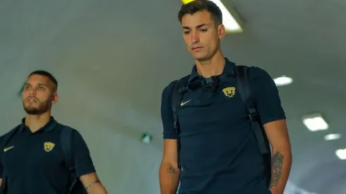 Juan Dinenno en su llegada al recinto.